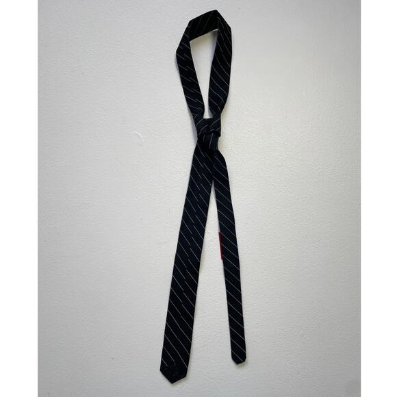 Vintage 90's TRIPP NYC Black Pin Striped Skinny Tie / Emo Hardcore Grunge Goth - Picture 5 of 5